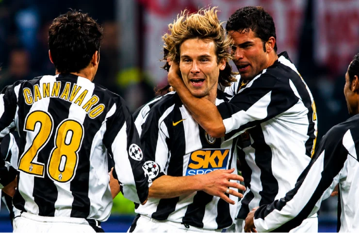Juventus 2004-2006 Home Kit Font