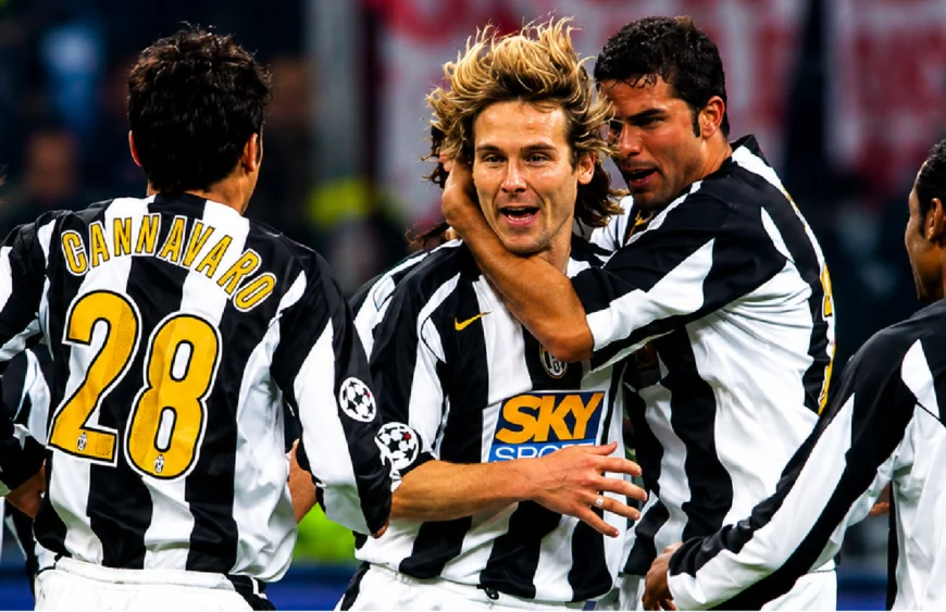 Juventus 2004-2006 Home Kit Font